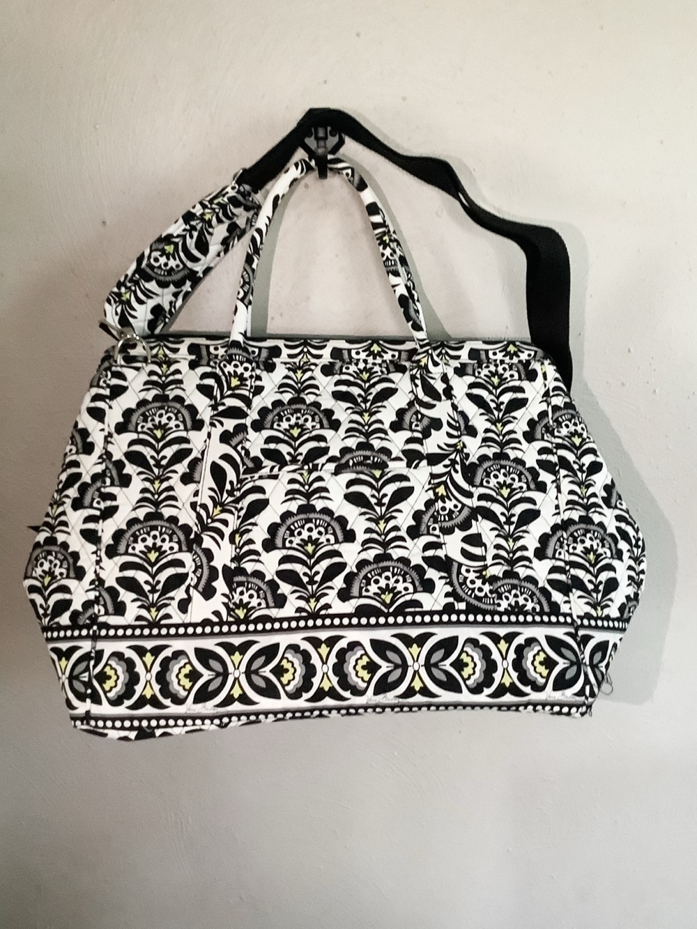 NWT Vera Bradley Black & White Floral Framed Weekender Bag - Pattern Fanfare